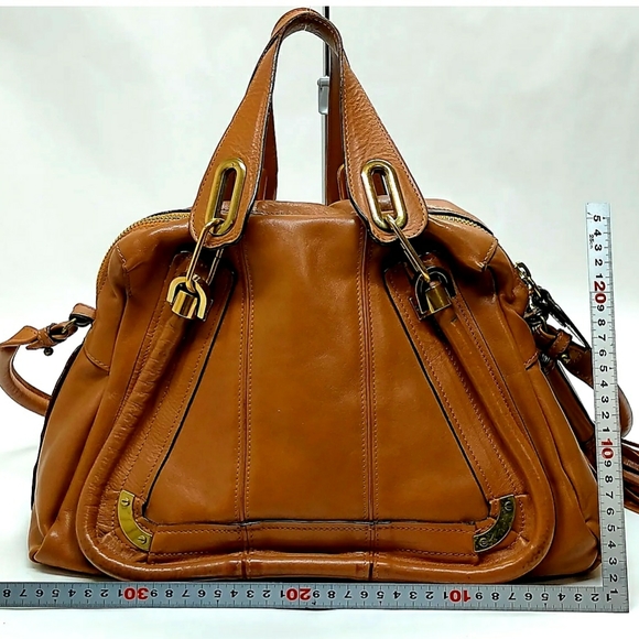 Chloe Paraty - Picture 2 of 9